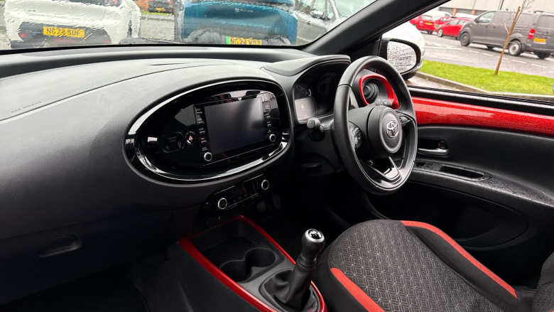 Toyota Aygo X 1.0 VVT-i Edge 5dr Petrol Hatchback